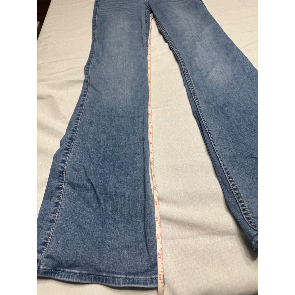 Hollister Women Blue Flare Jeans Medium Wash Denim Size 00 x 30 Inseam - Picture 5 of 6